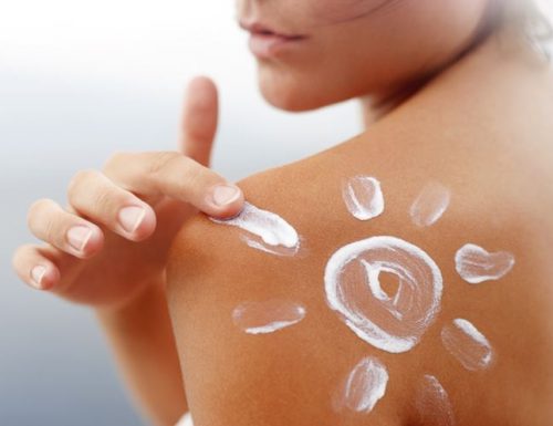 Doposole: gli ingredienti cosmetici naturali che idratano e riparano la pelle